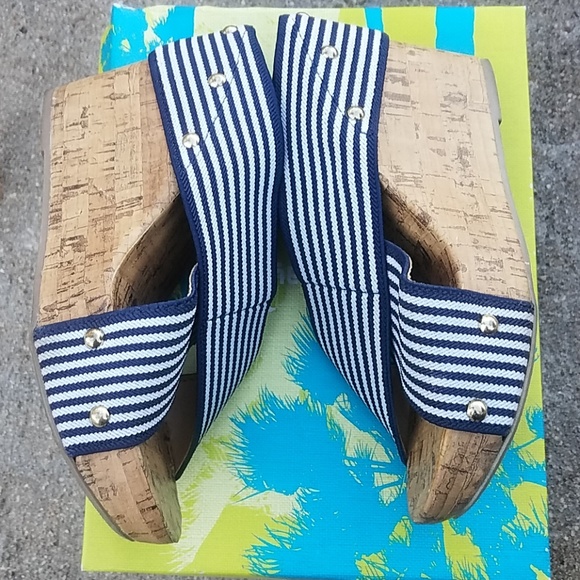 Women espadrilles sandals - Picture 2 of 3